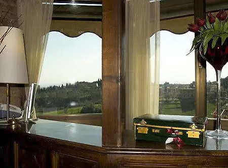 Alex Hotel