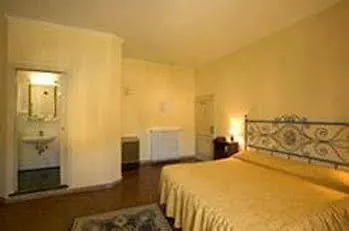 Hotel Alex 3*
